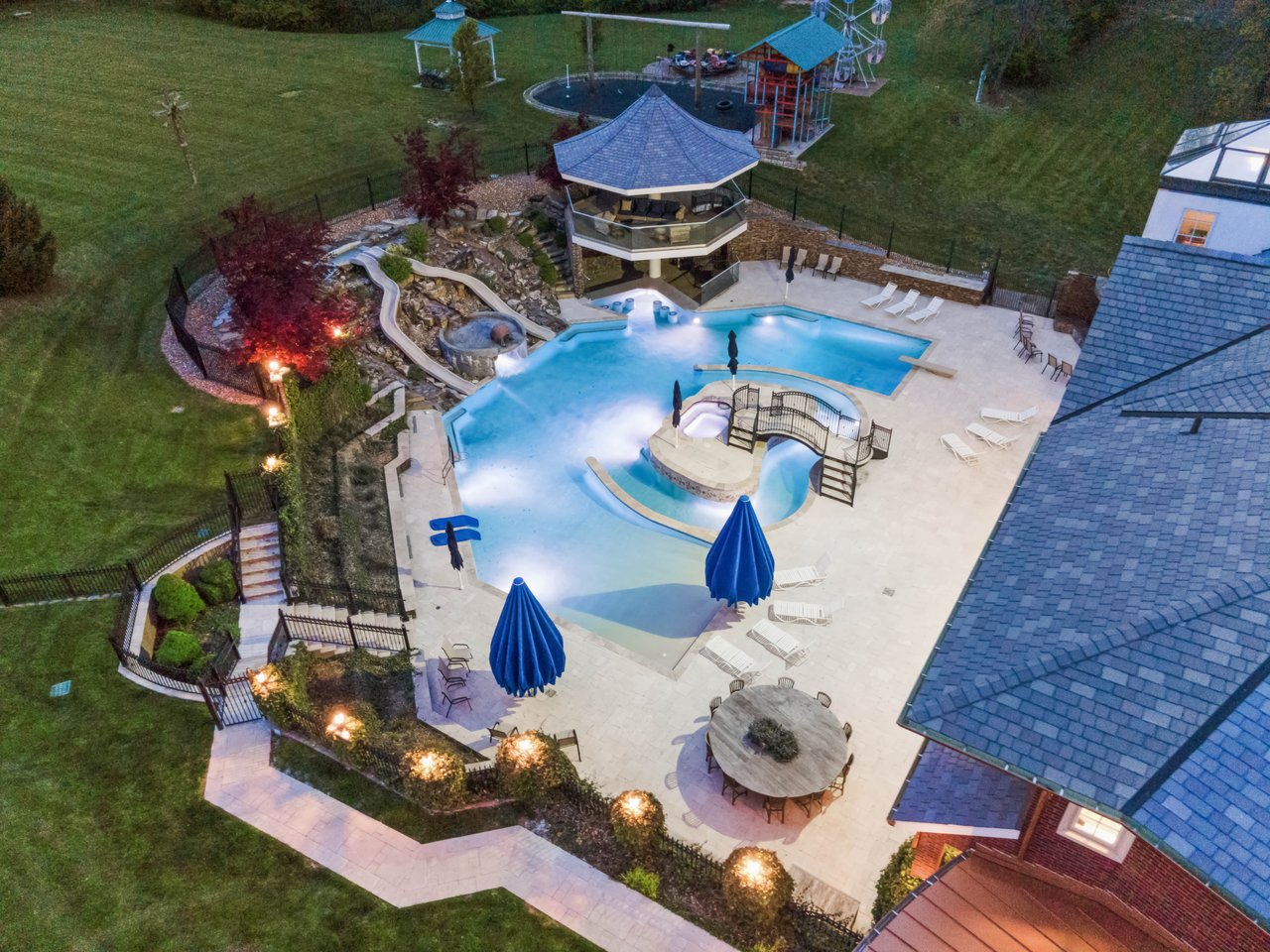 7 Hillside Court