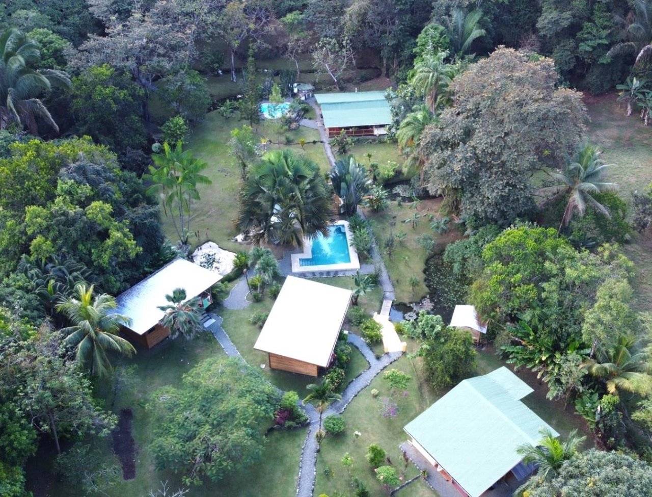 Buena Onda Lodge, a Magnificent Income Producing Property in the Center of Ojochal.