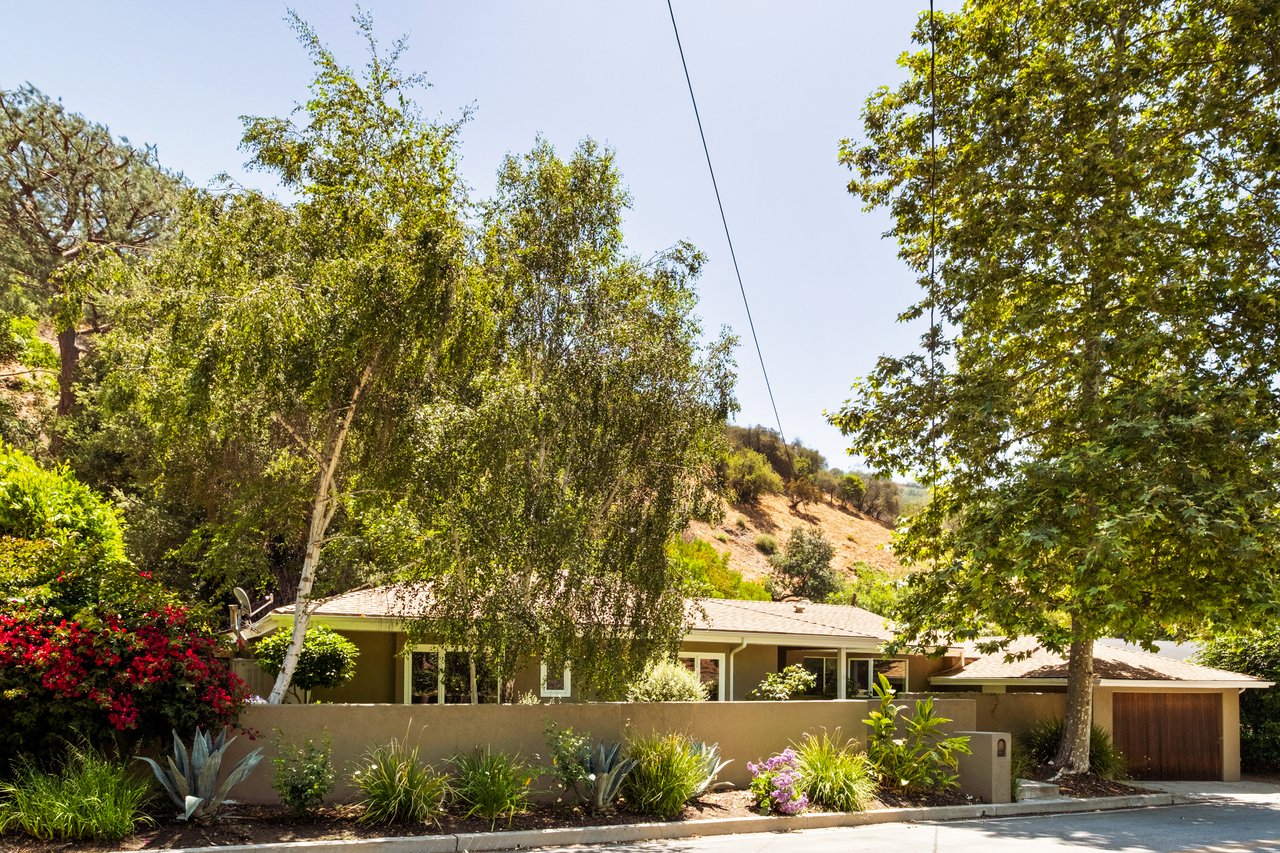 3588 Mandeville Canyon Road, Brentwood