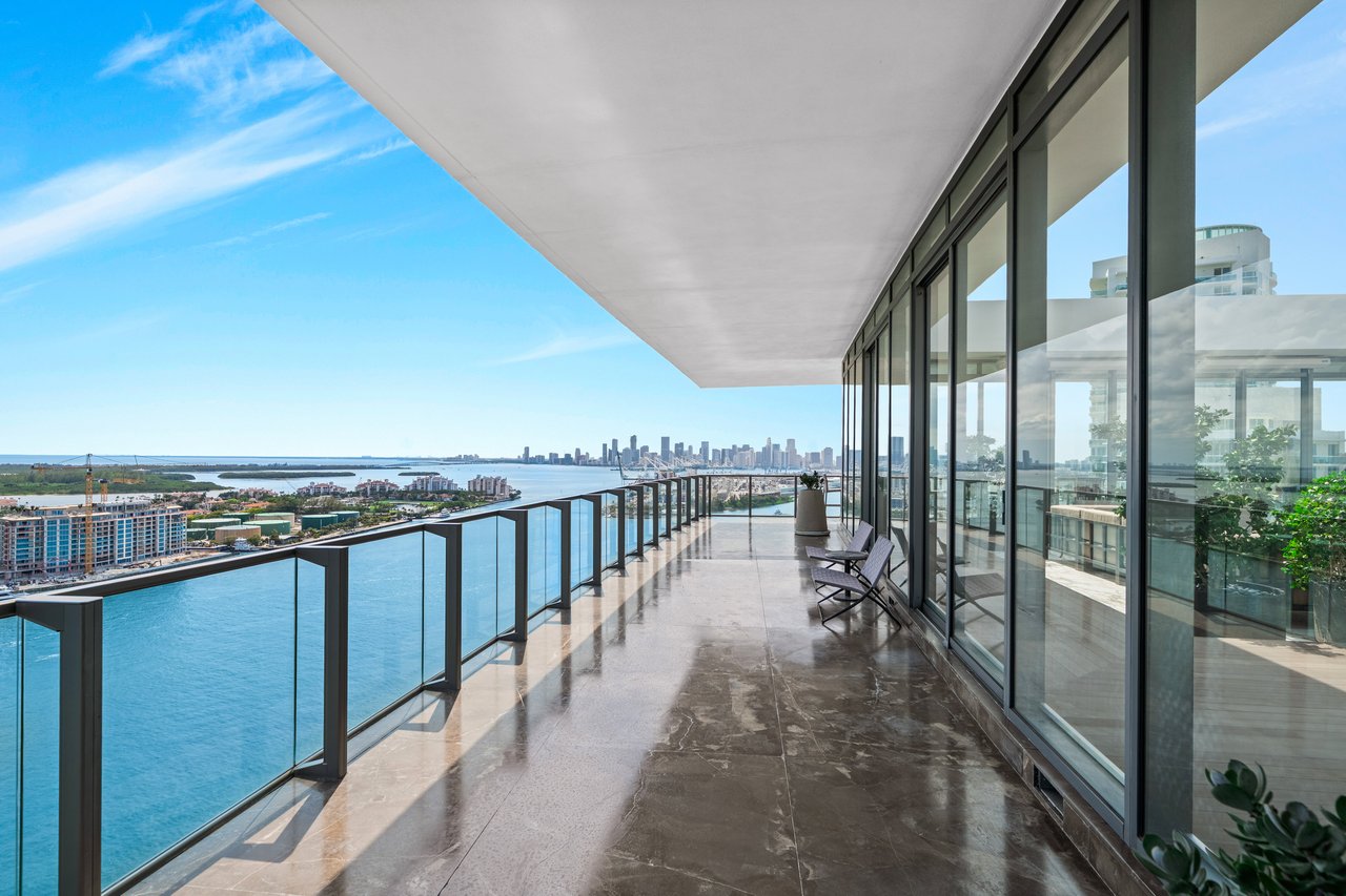 Apogee Penthouse