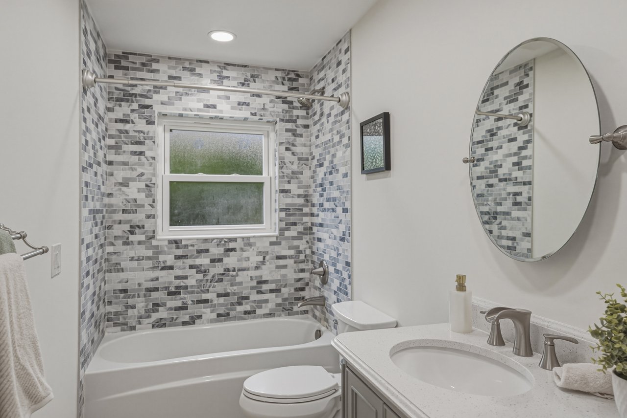 7601 Thunderhead Street