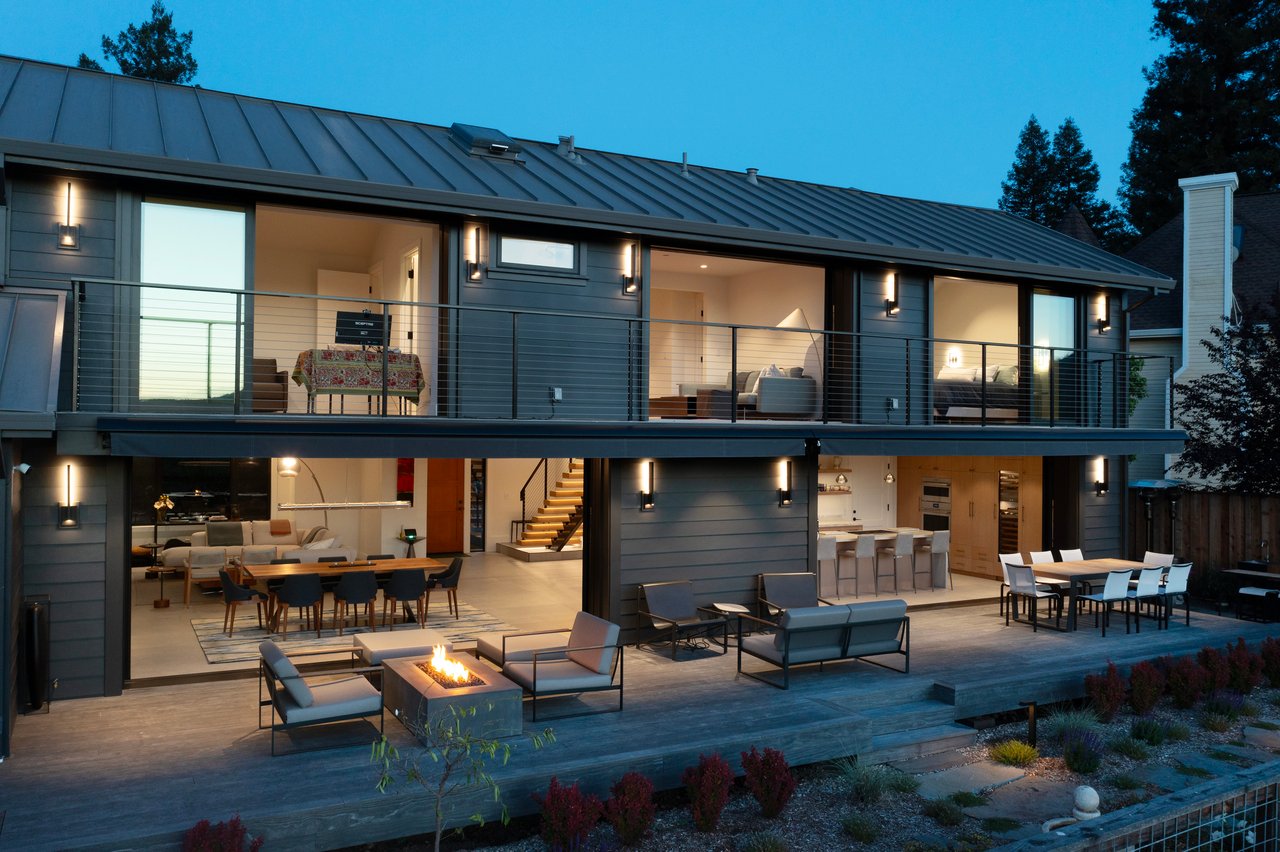 Contemporary Grove