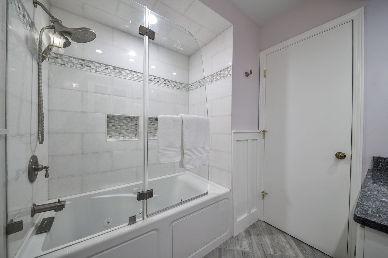 228 Brooklea Ct