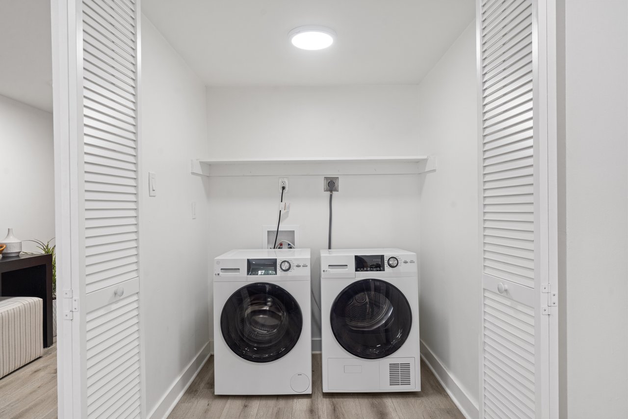 400 S Los Robles Avenue #209
