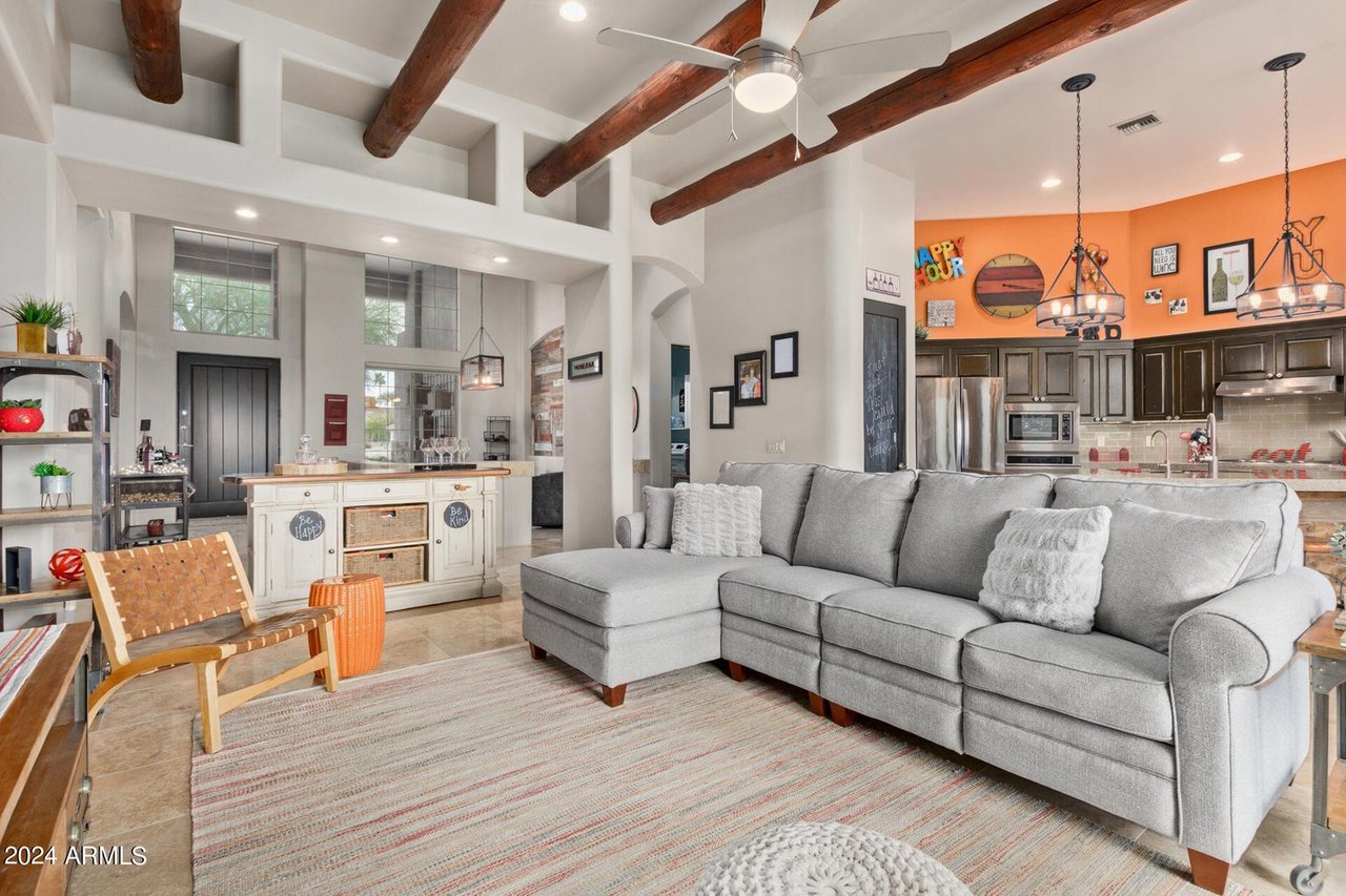 1540 E Villa Theresa