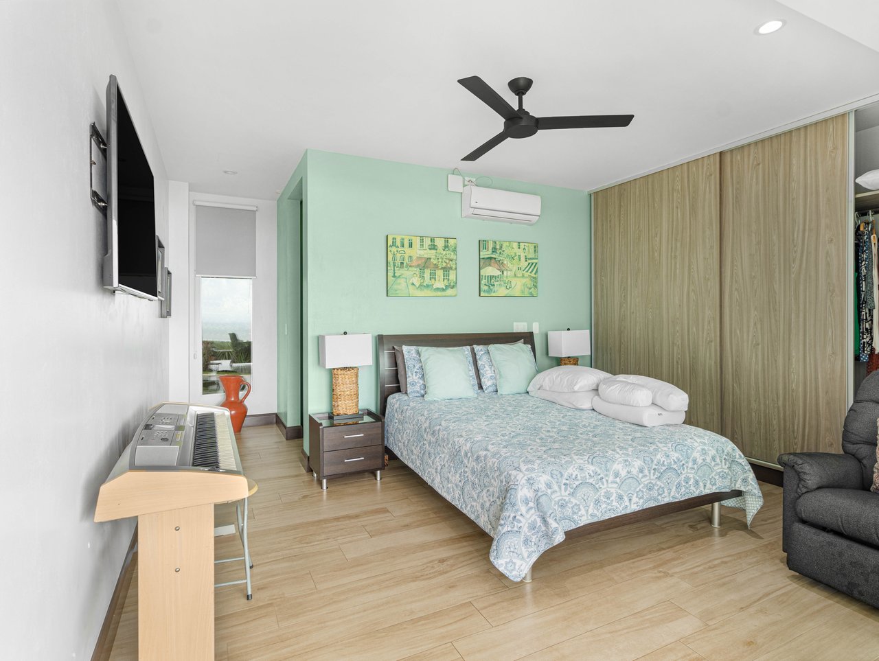 Nativa Contemporary Infinity Views | Luxury Rainforest Estate with Pacific Ocean Views