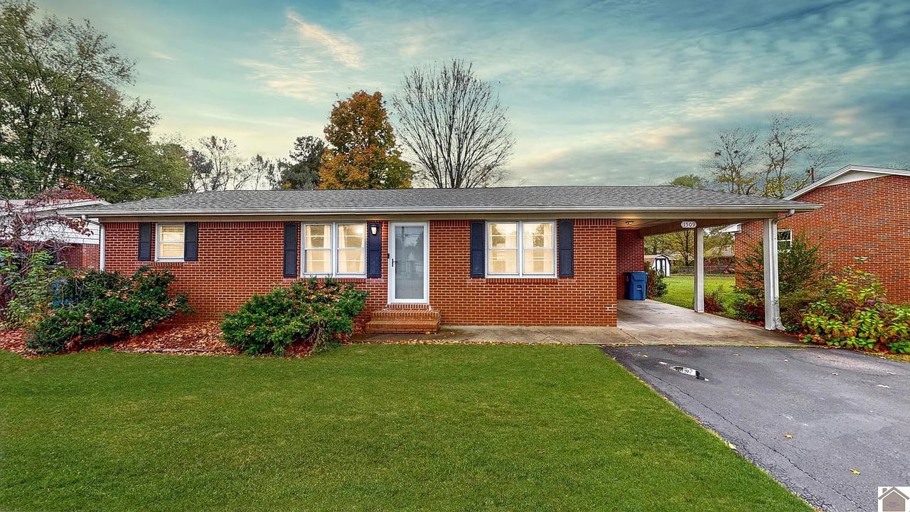 1509 Parklane Dr