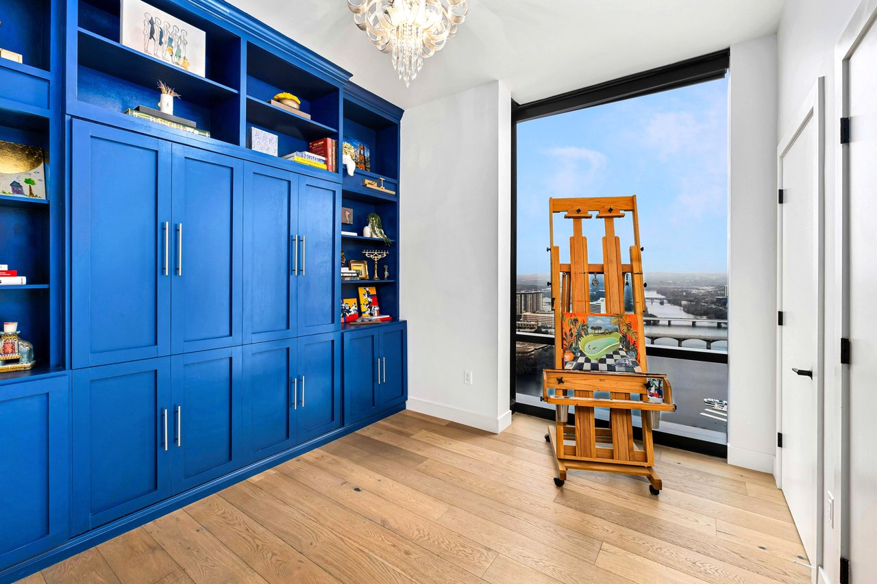 70 Rainey Street #2702