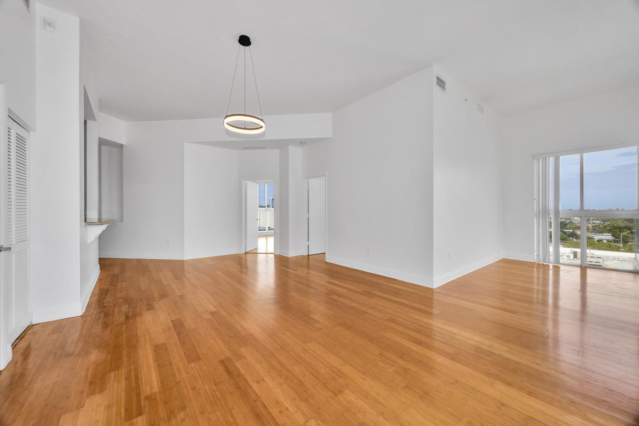 Penthouse Living in Downtown Dadeland
