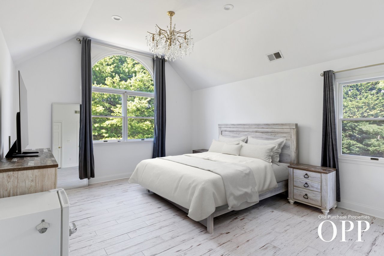 1.28 Acres of Updated Living in Brookhaven Hamlet