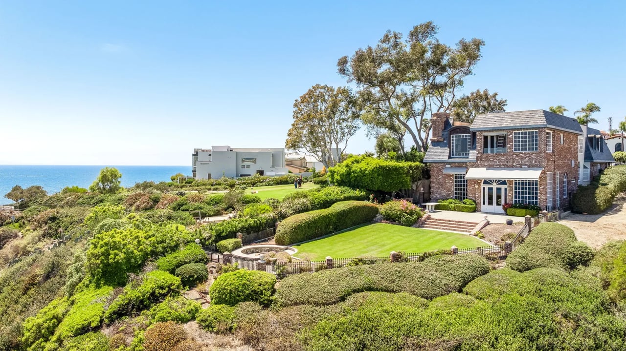 Laguna Beach mansion on northern edge of Crescent Bay Beach seeks $20M
