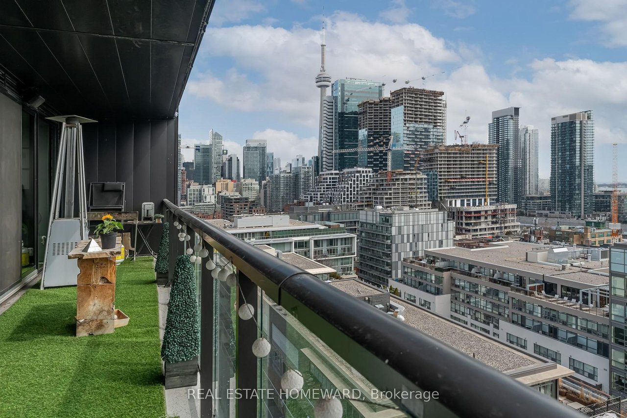 KING WEST LUXURY 