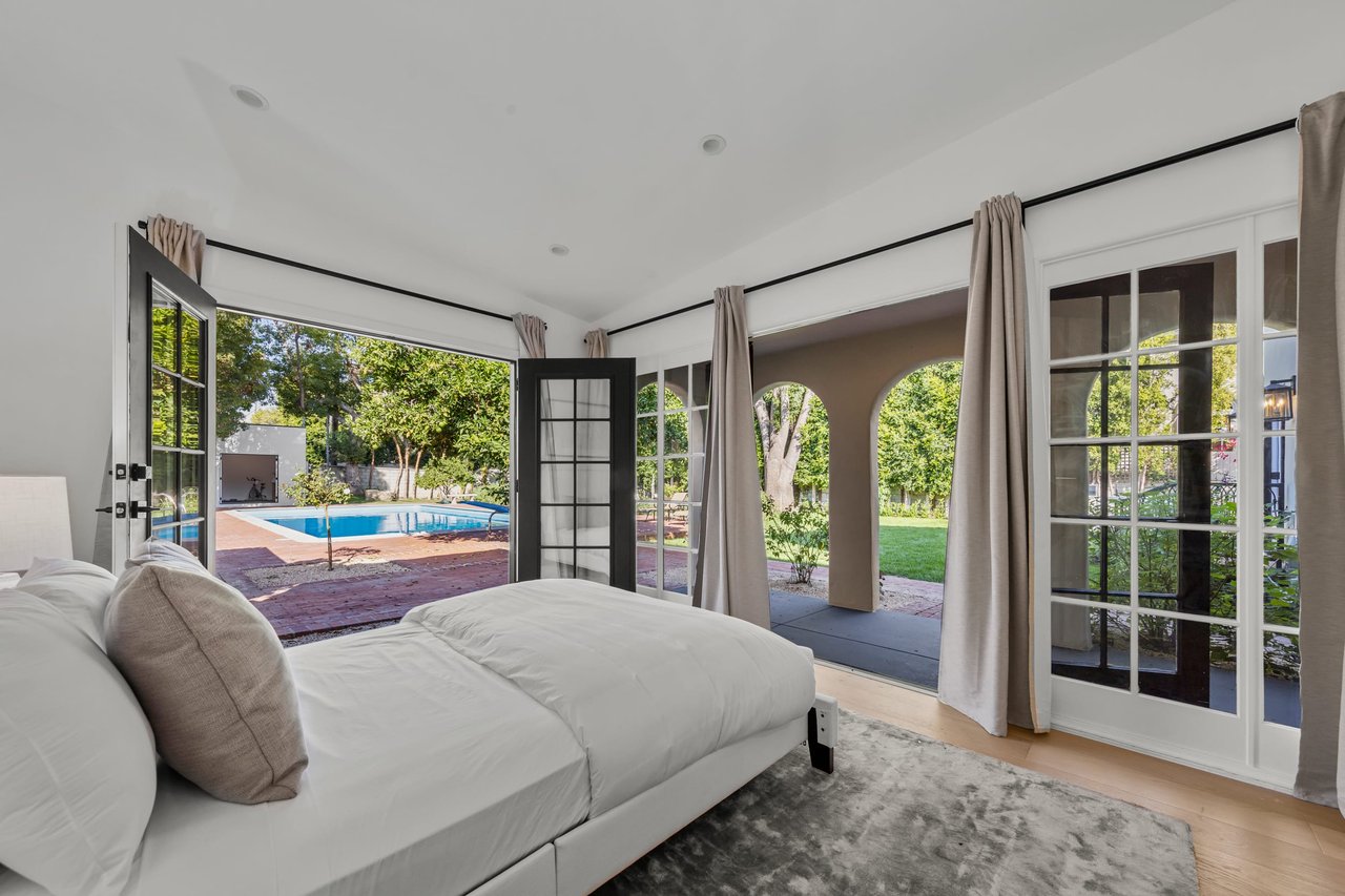 Amber Villa