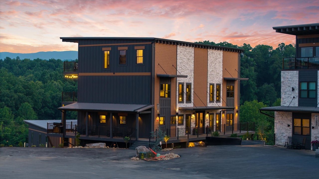 1362 Rambling Creek Way