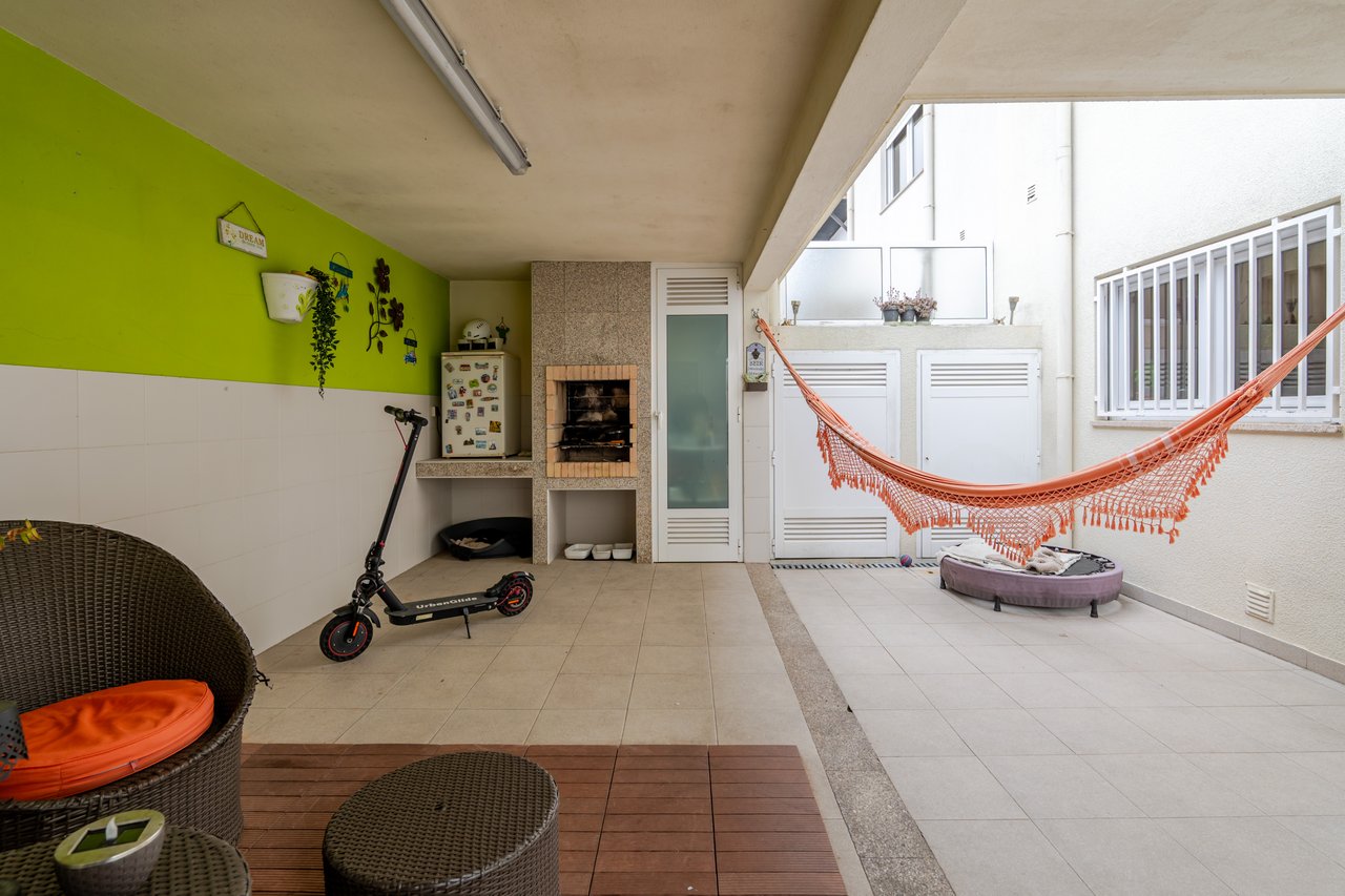 Luxury Four-bedroom Villa in Porto