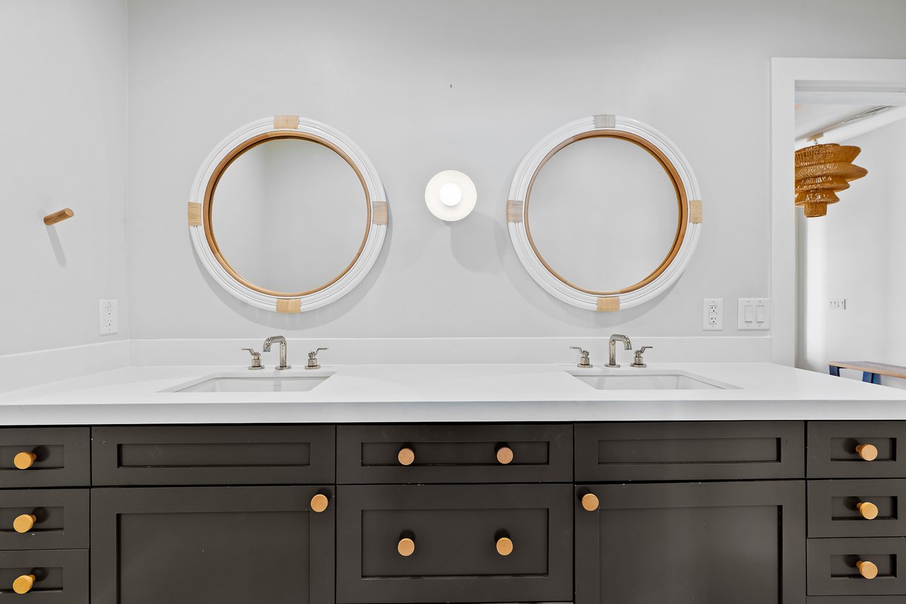 3842 E SAN MIGUEL Avenue, Paradise Valley