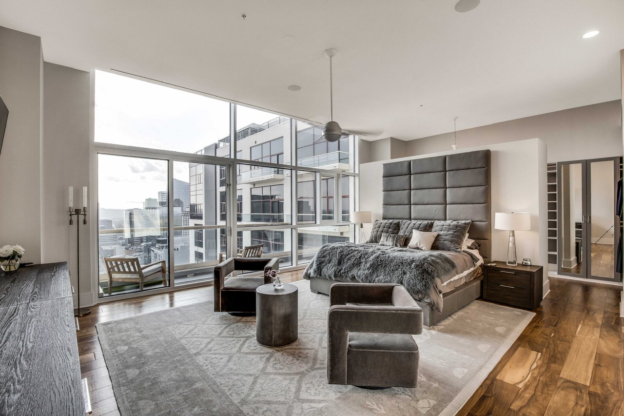 555 E 5th St, Unit 3022