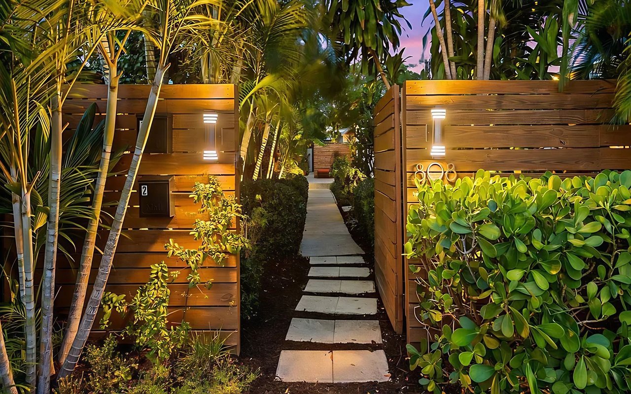 Just Listed: 808 NE 17 Way Fort Lauderdale FL 33304