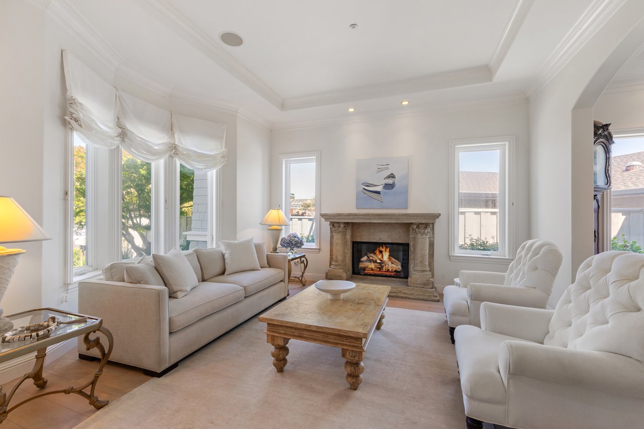 Updated Single-Level Waterfront Retreat