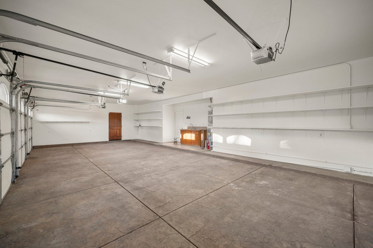 21380 Avenida Rio Encontrado