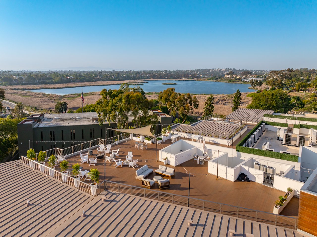  Downtown Carlsbad Coastal Residence 