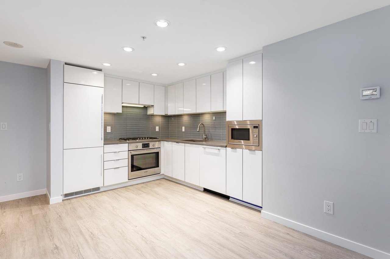 618-8333 Sweet Ave