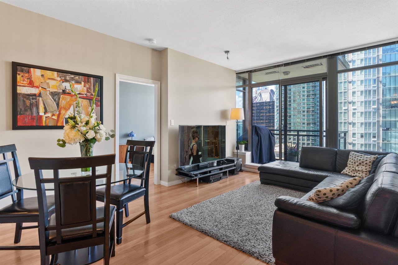 1004-1211 Melville Street, Vancouver