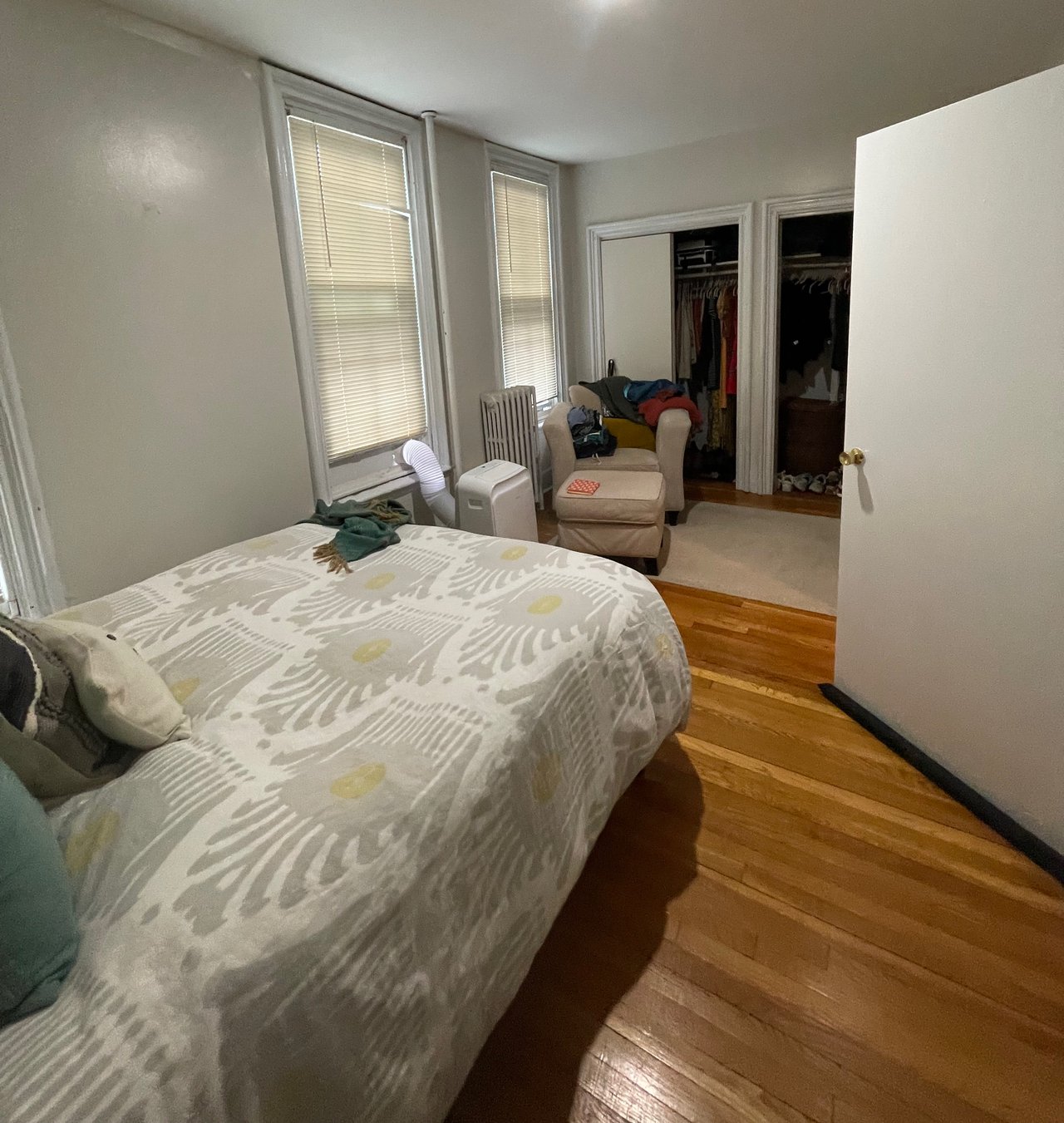 Pembroke Street - Sunny Second Floor 1 Bedroom 1 Bath with heat and hot water included! Laundry!  APRIL 1!