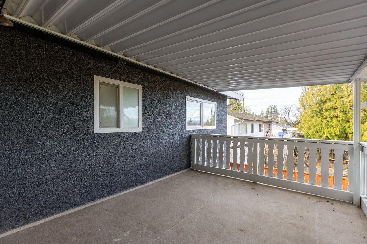 11443 87 Ave