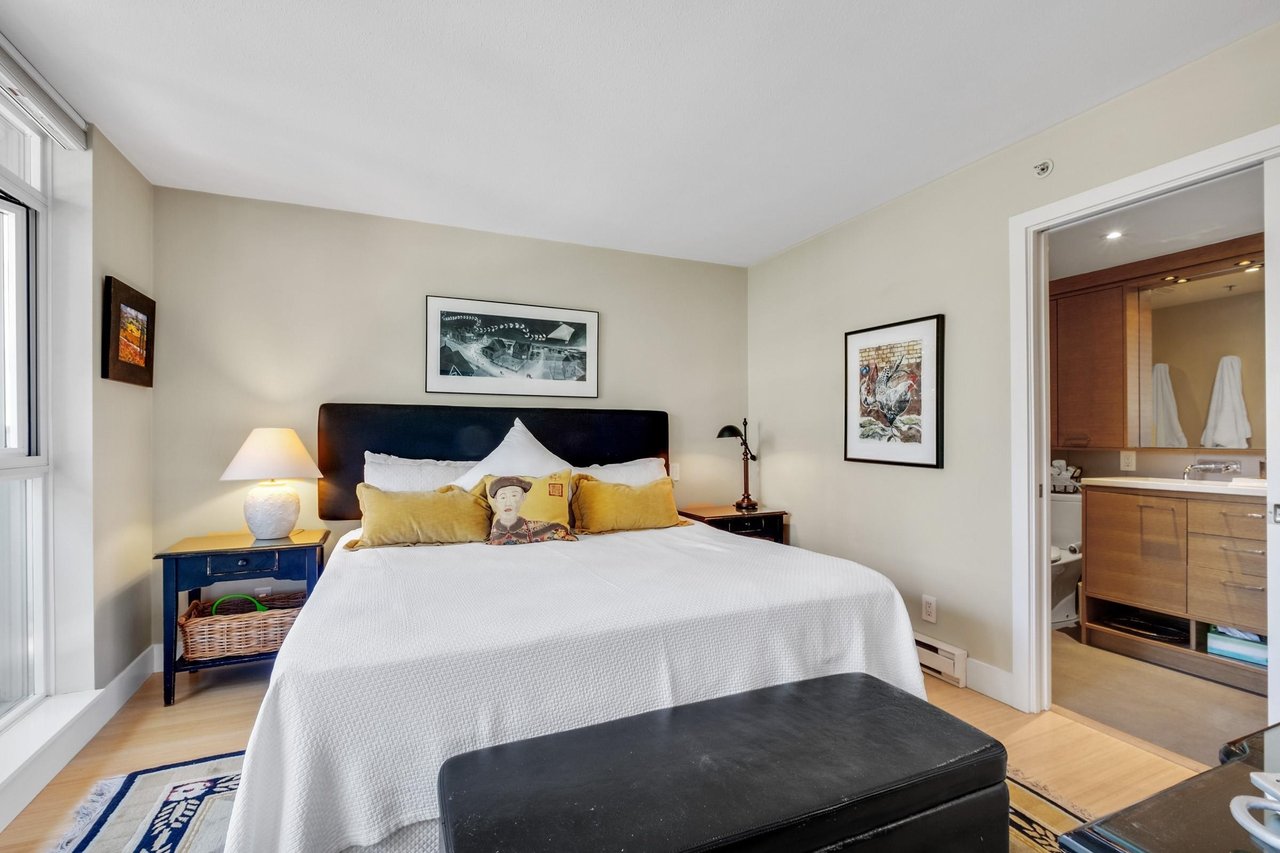1566 W 8th Avenue, Vancouver