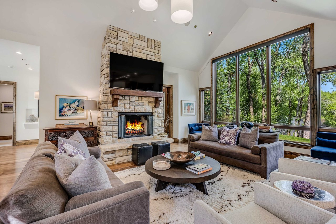 Fabulous Luxurious 5 Bedroom Home in Snowmass