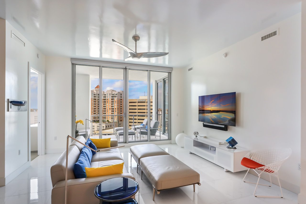 111 S Pineapple Ave #1008