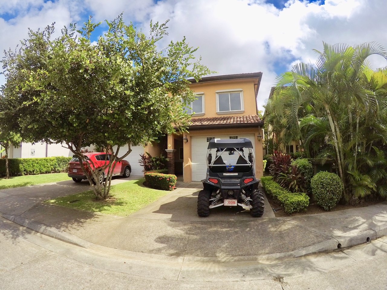 Turnkey Furnished Pool Townhome, Jaco, Puntarenas