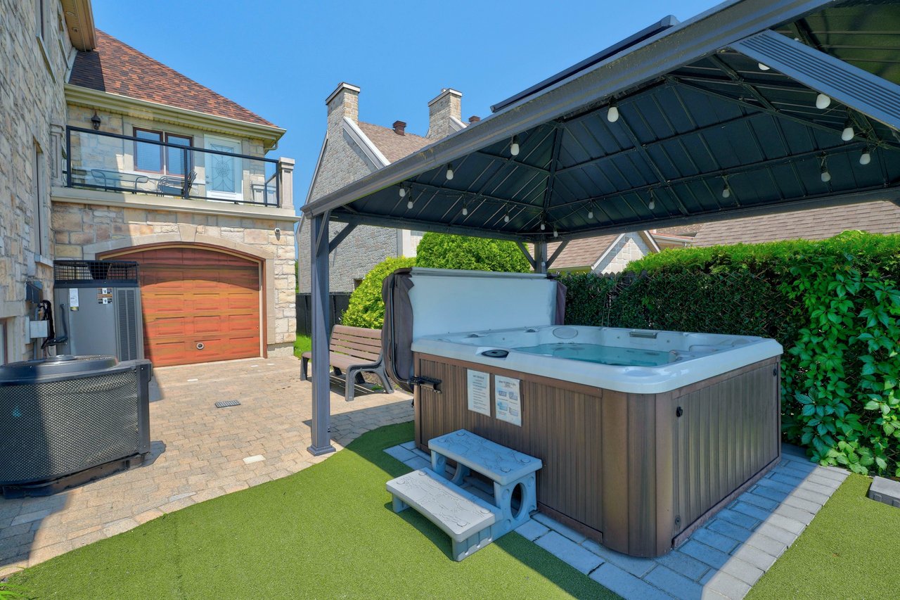 Maison de luxe à Terrebonne