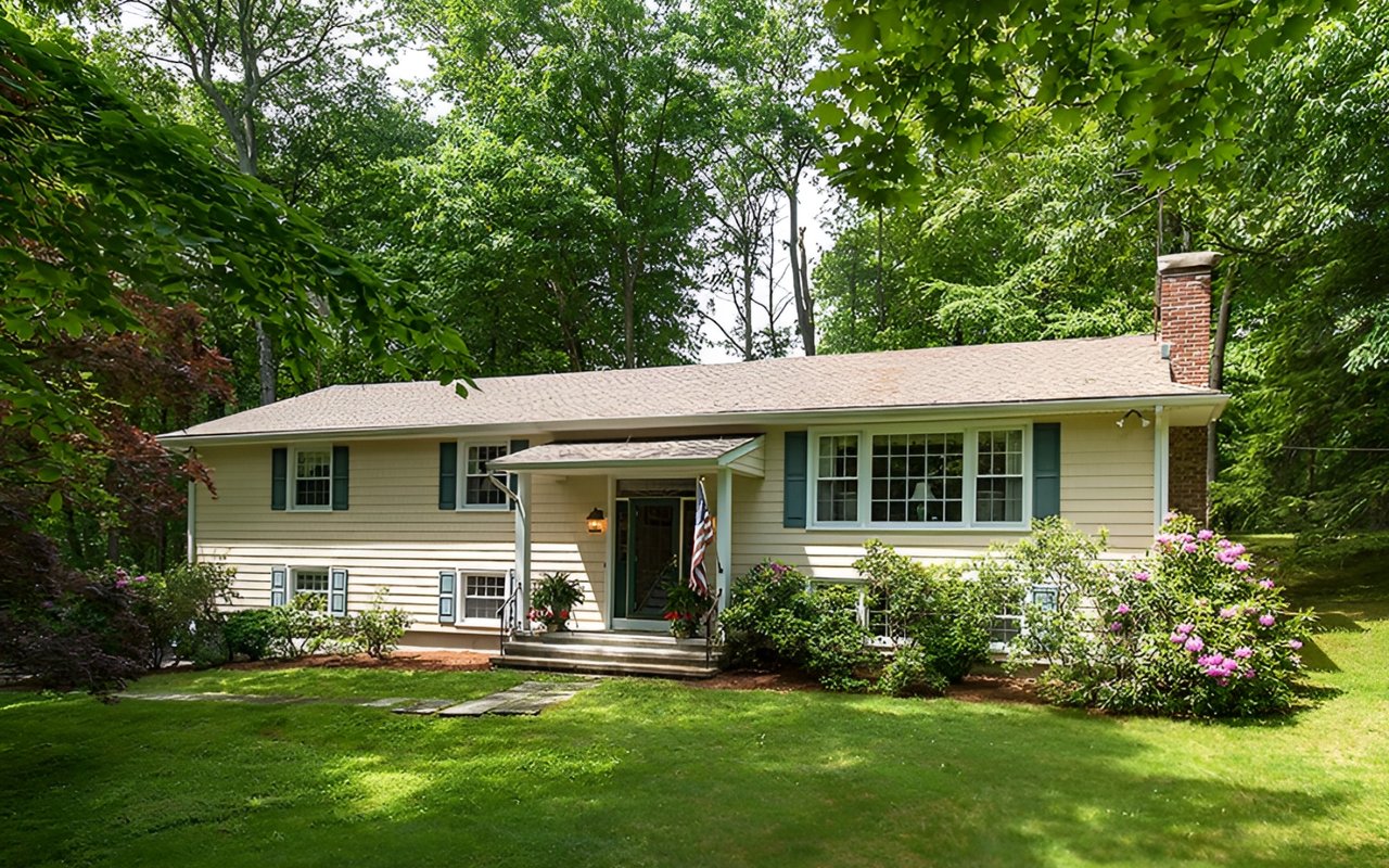 112 Country Club Rd