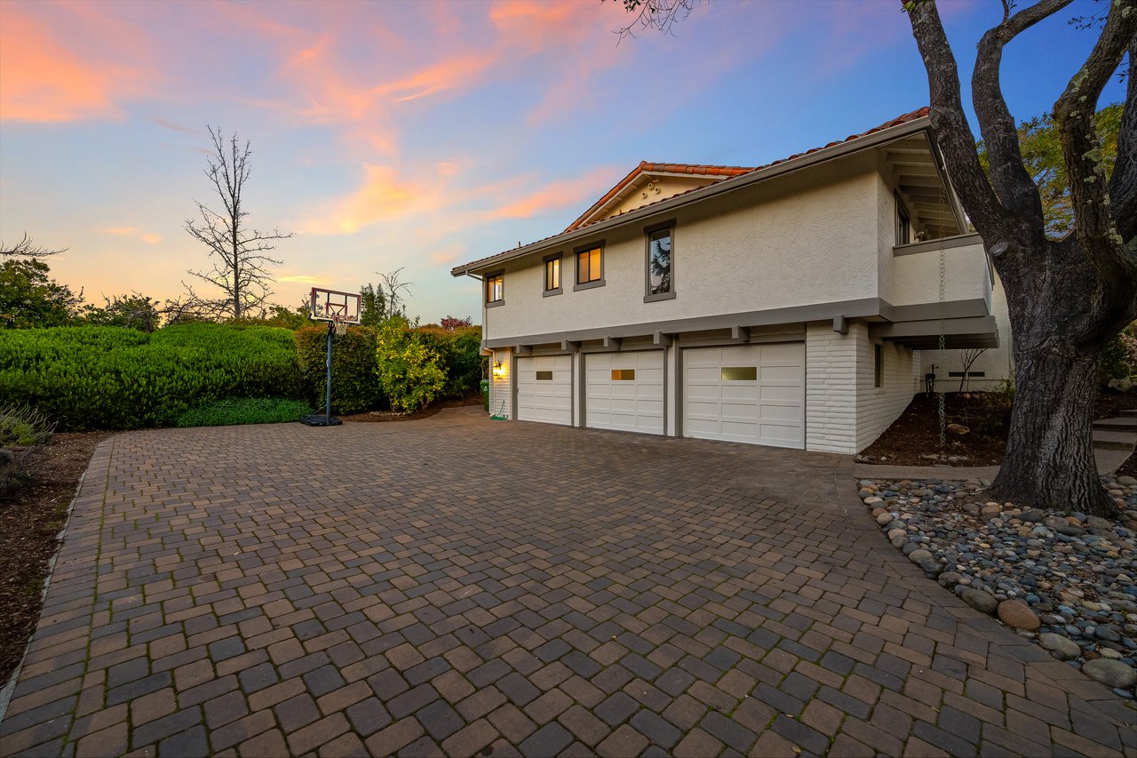 13918 Mir Mirou Drive