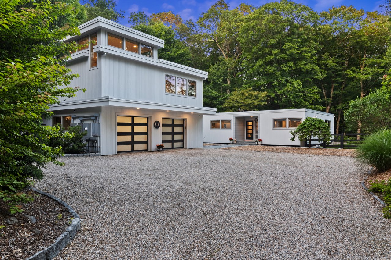 99 High Ridge Road