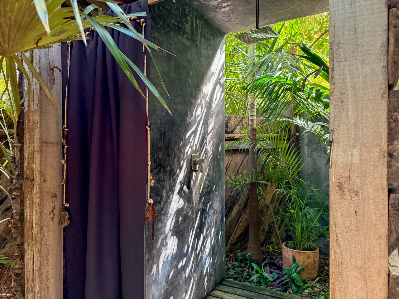 SELVATIK JUNGLE PODS 