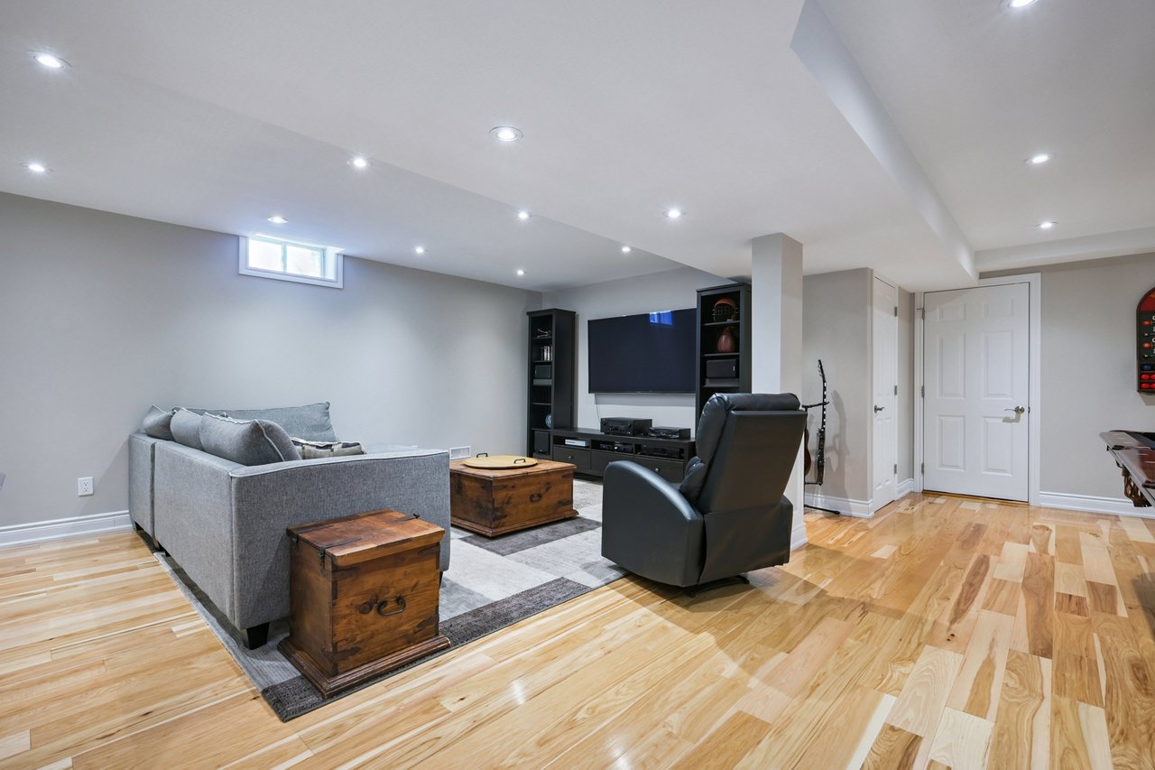 Resort-style yard backing onto lush ravine