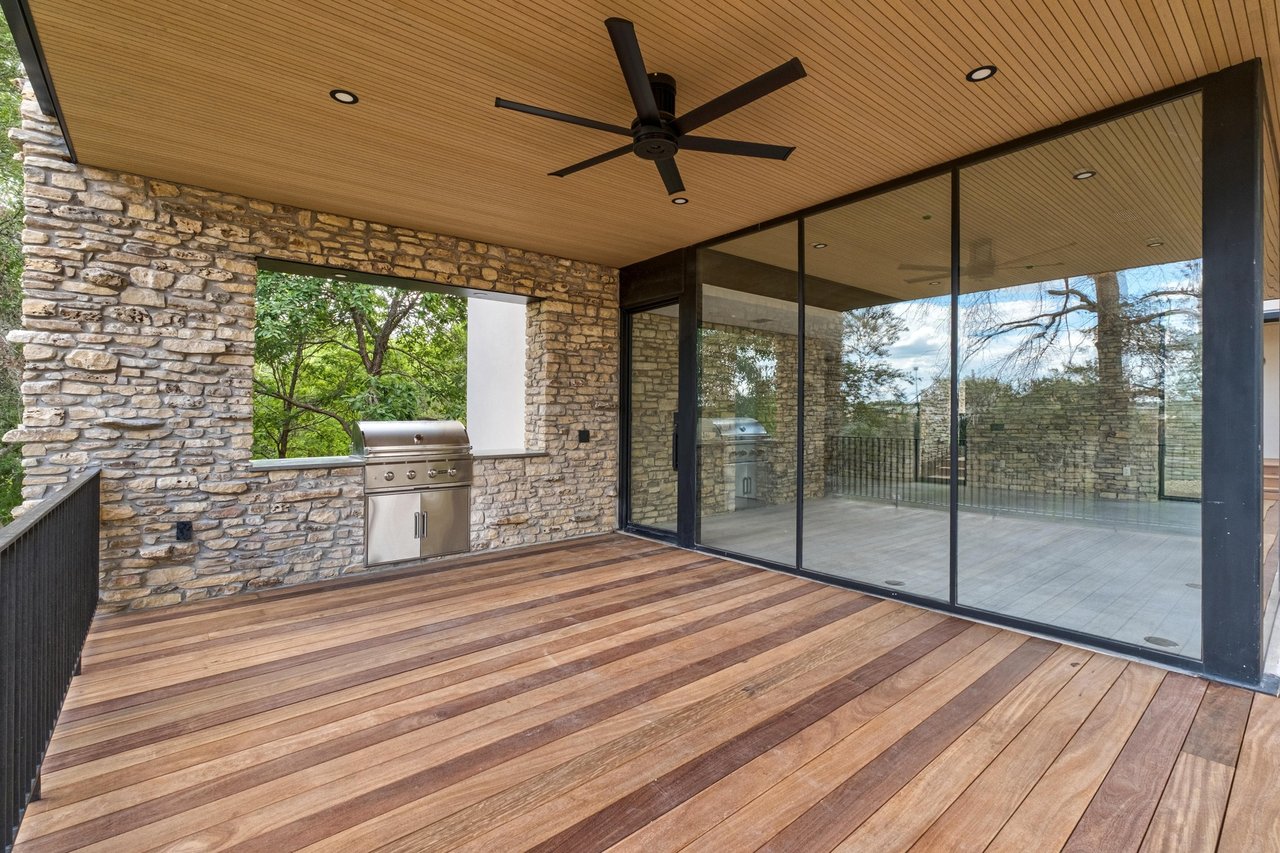 203 Wildcat Hollow and 100 Redbud Trail