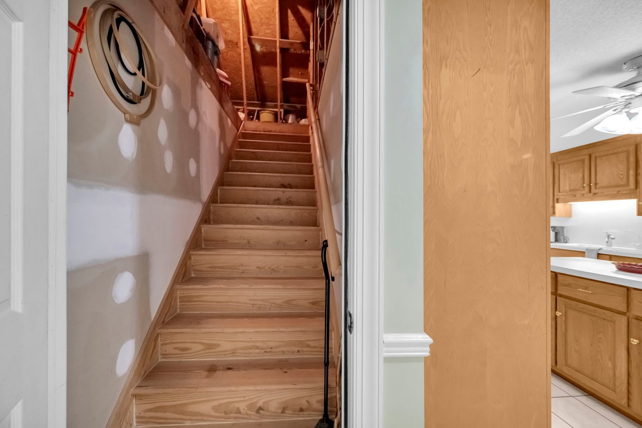 824 N Forest Hills School Rd