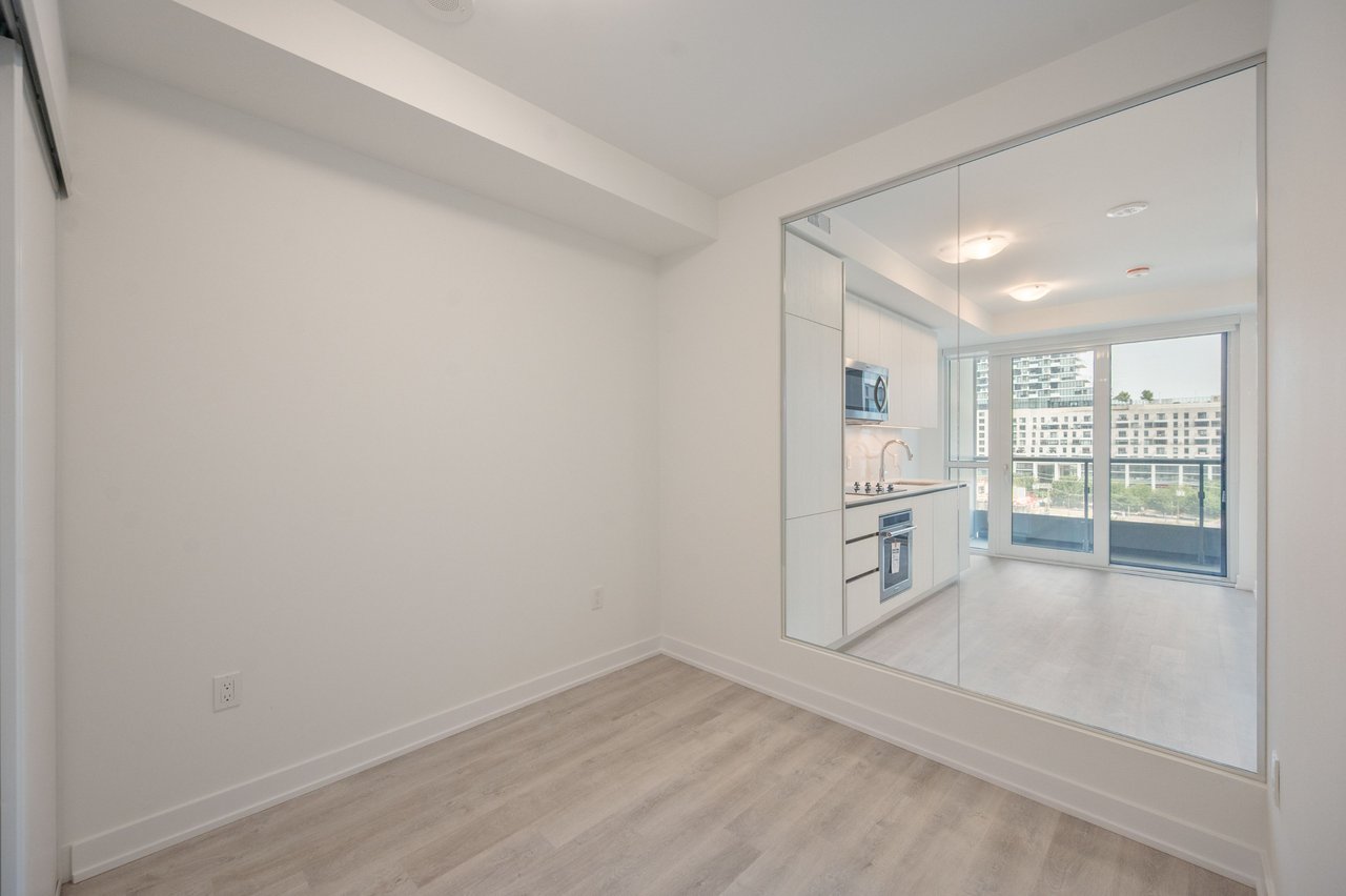 15 Richardson Street Unit: 612