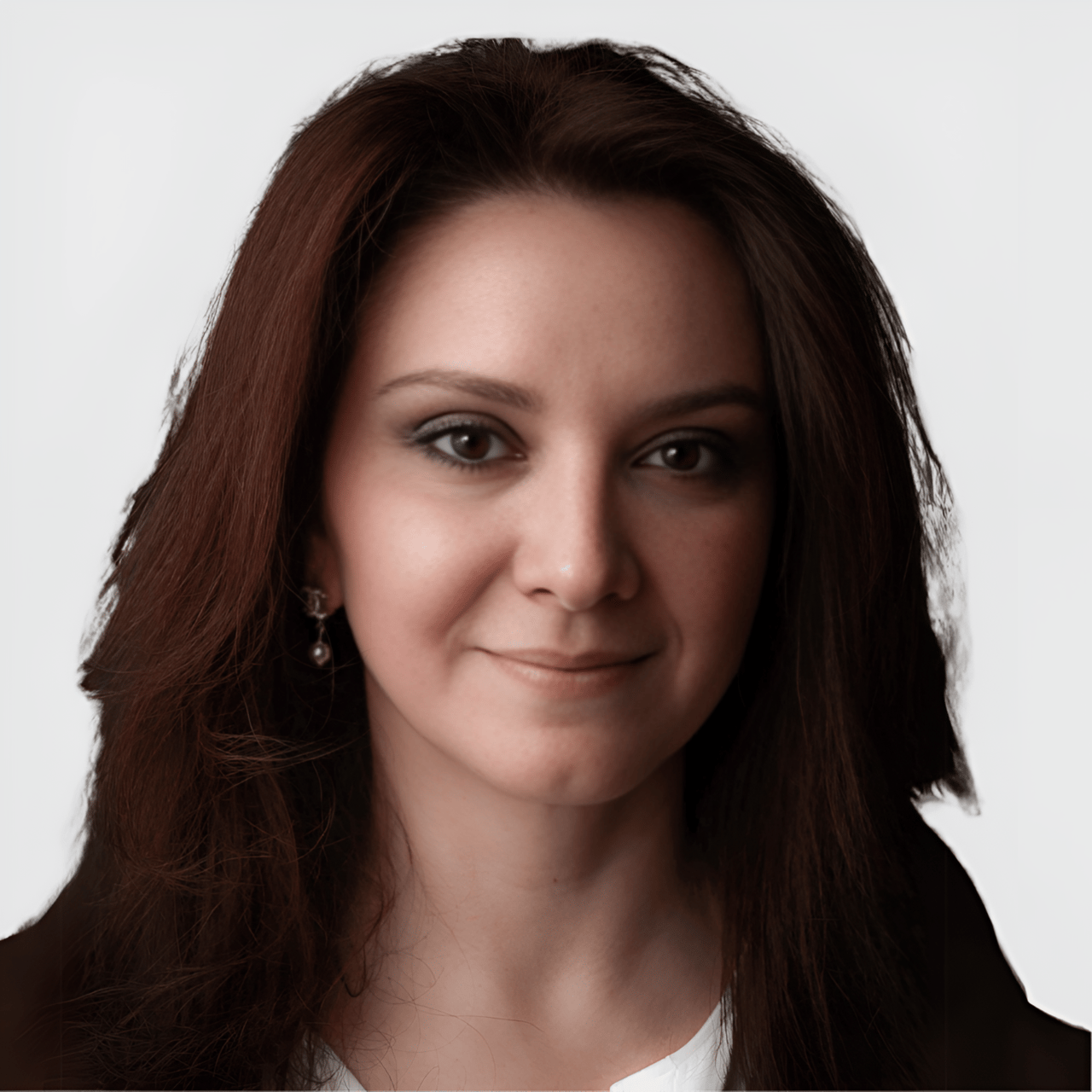 Maryam Ghajar San Francisco, CA Real Estate Agent Headshot