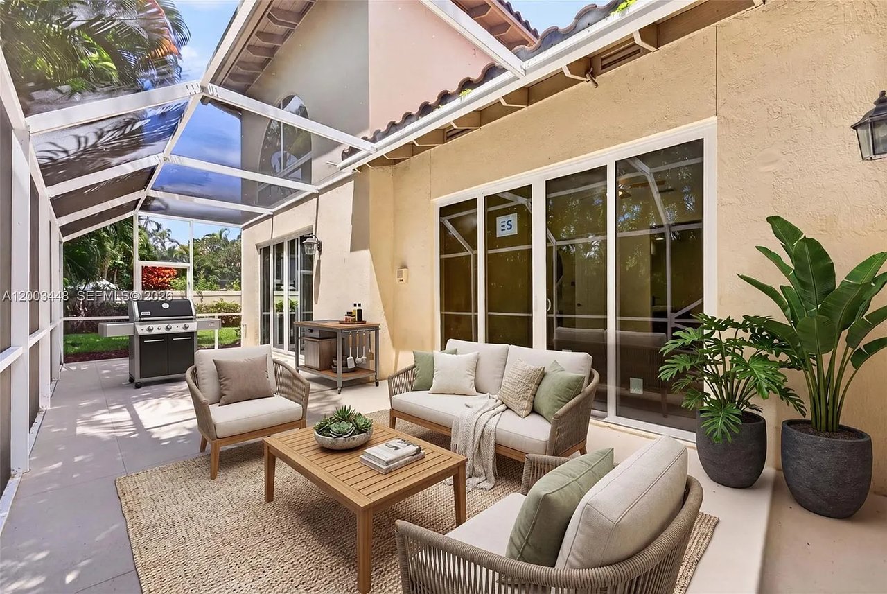 2546 NW 52nd St