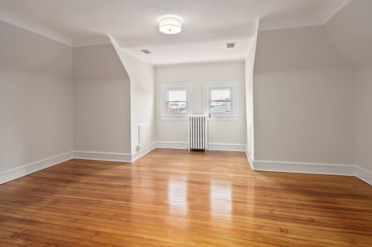 1501 Hamilton St NW