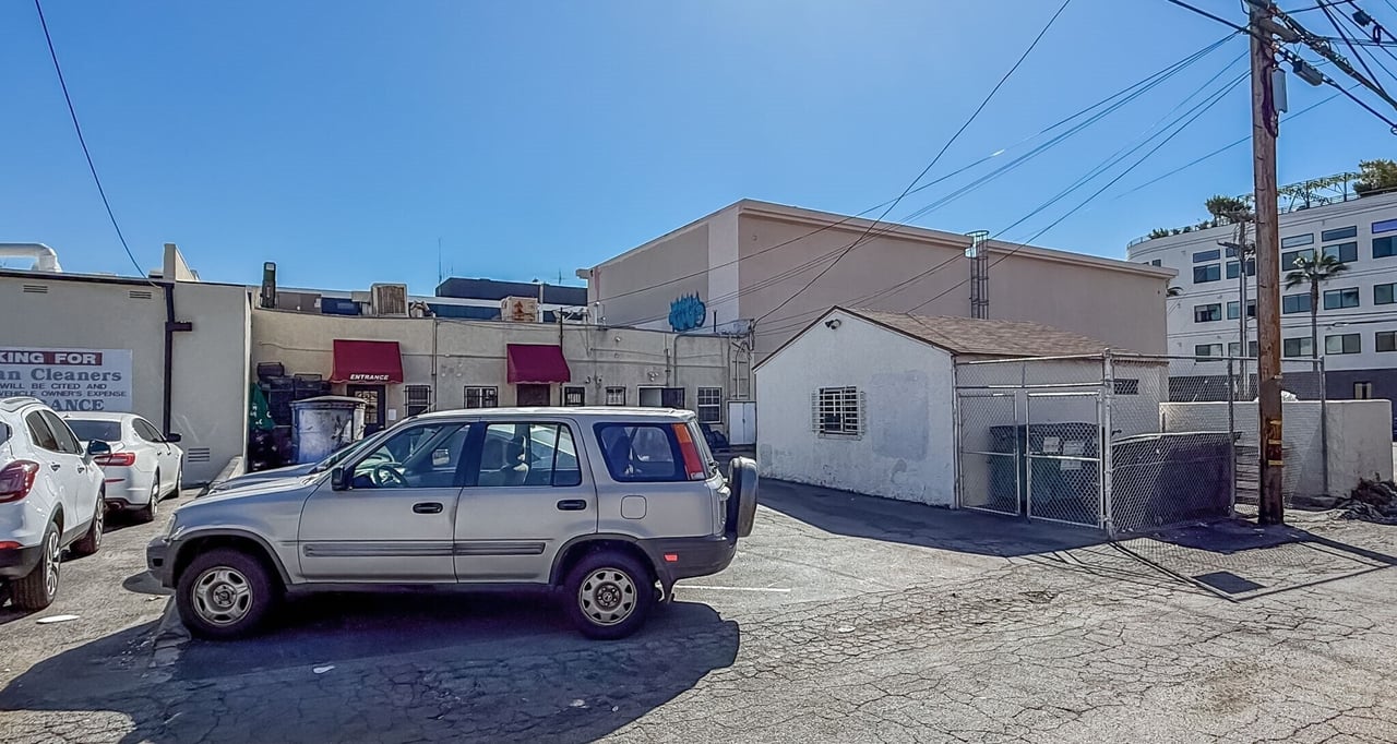 109-111 N. Fairfax Ave