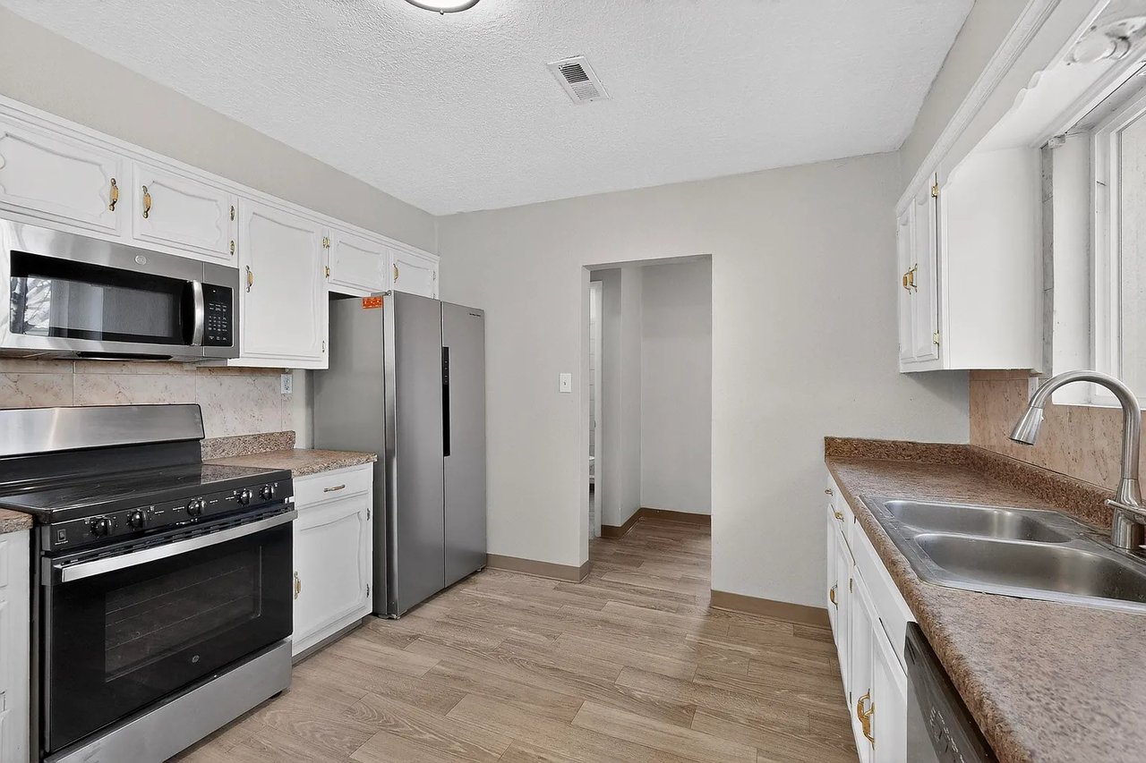 3610 El Porvenir Cir, SW