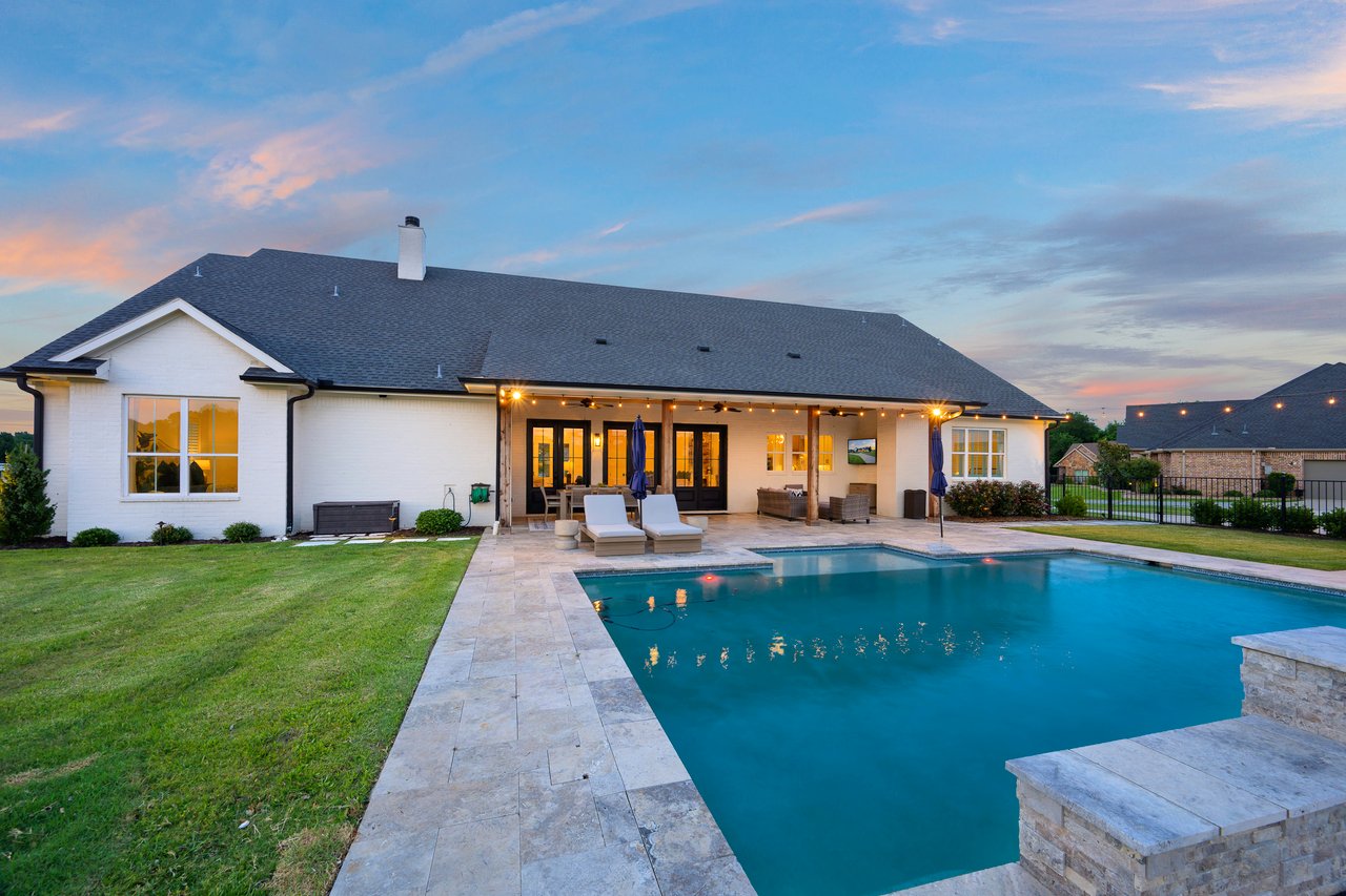 36 Mirror Lakes Court