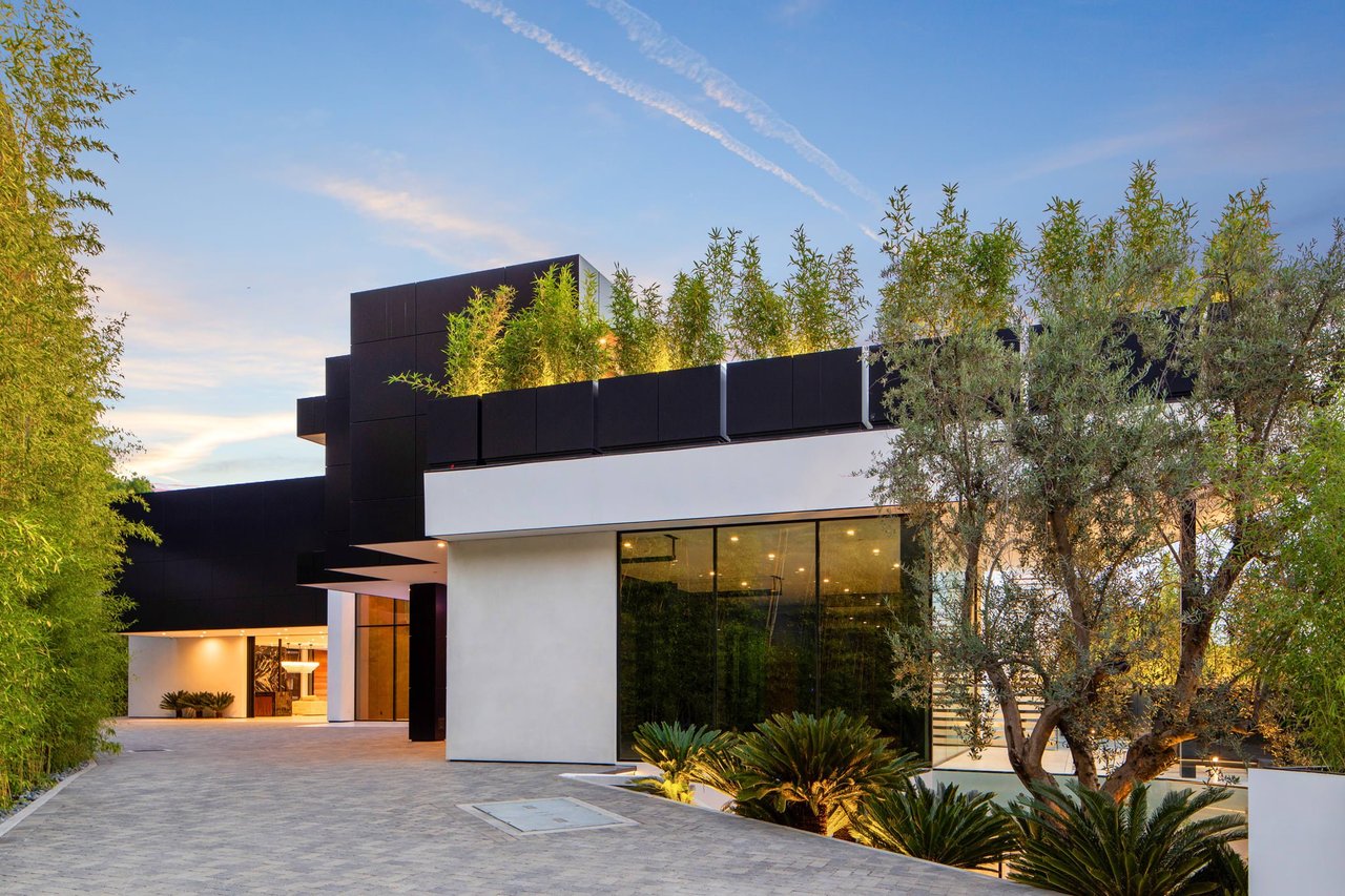 1300 Beverly Estate Dr