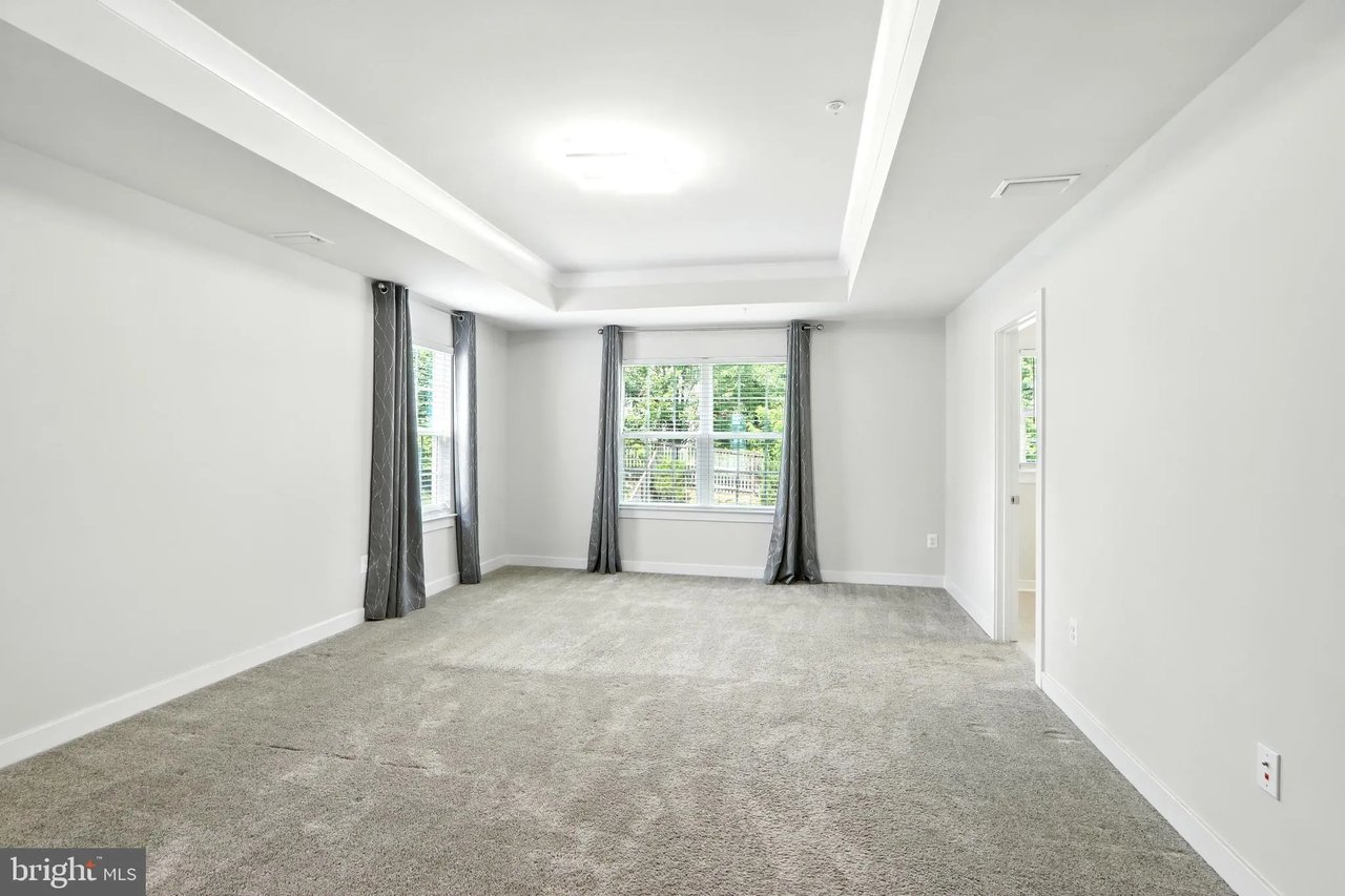 6015 Charles Henry Pl